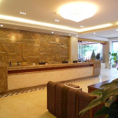 Minhai Hotel Хайкоу Екстериор снимка
